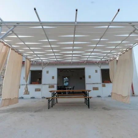 Salento Luxury Вилла Удженто